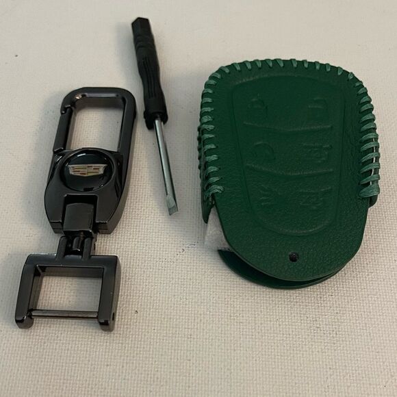 Cadillac Key Fob Keychain & Fob Case Cover in Green Leather NWT - Picture 4 of 7